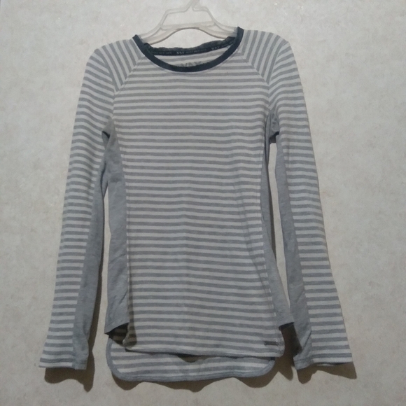 Marc New York size medium gray and white stripes sweater - Picture 1 of 10